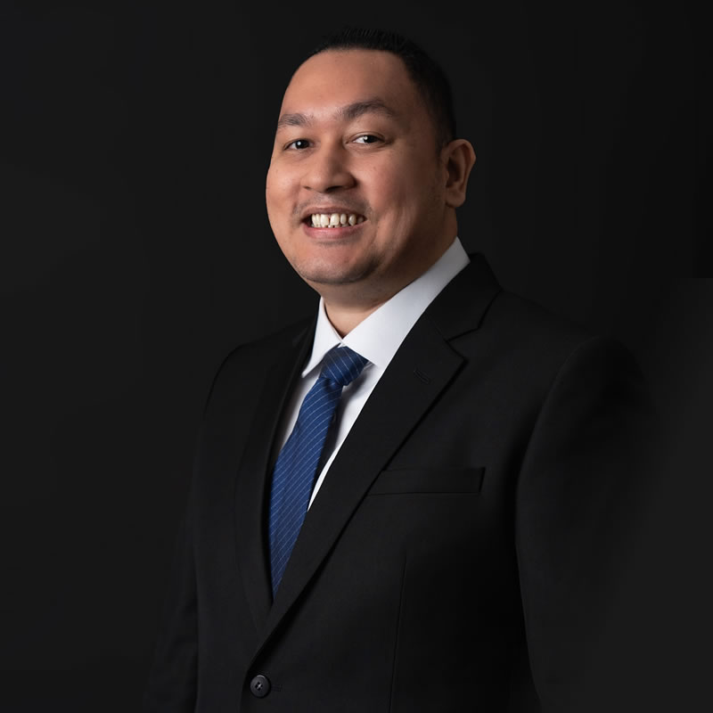 Tommy Simorangkir –